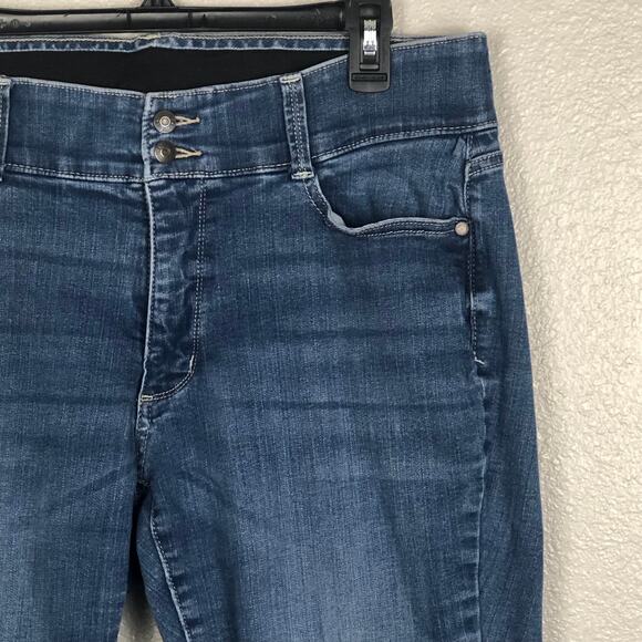 Boutique Plus Size 16W Denim Mid Wash Skinny Jeans Button Zipper Closure Pockets - Picture 2 of 7